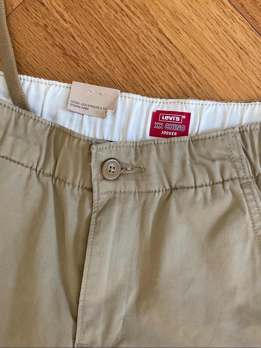 Levi's Olive/Tan Elastic-Waist Chino Pants